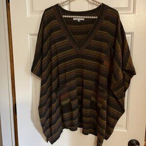 Tempo Paris Ladies Striped V-Neck Knit Poncho Size M/L